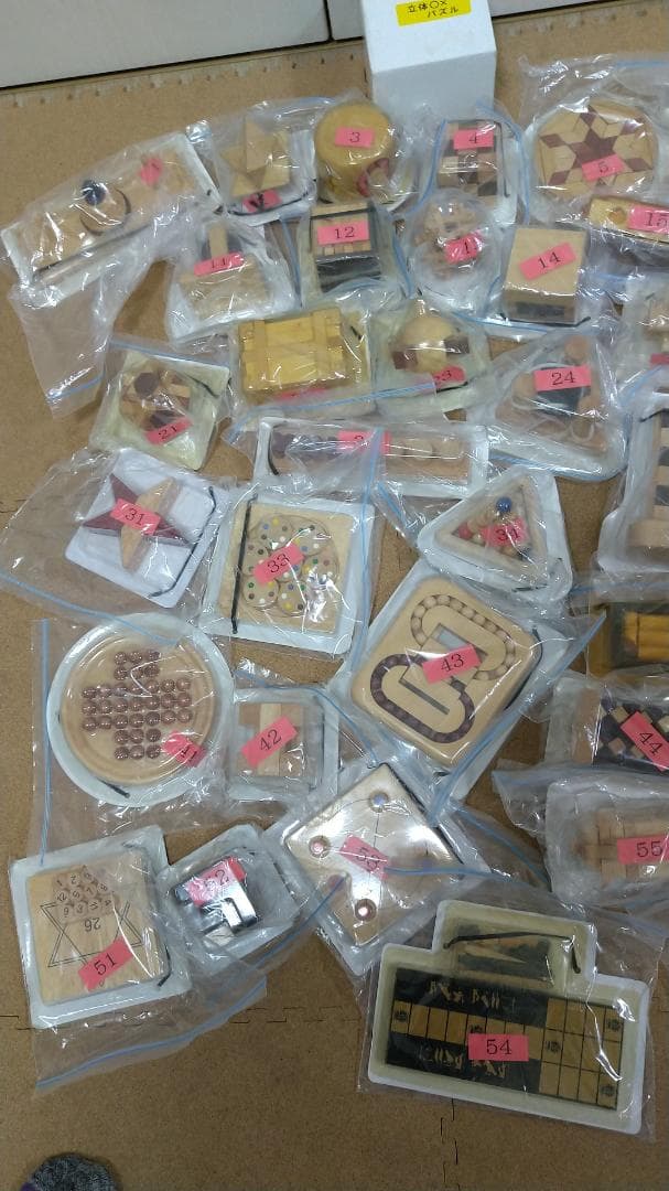 ①アシェット パズルコレクション 1～60 ＋2＝62個