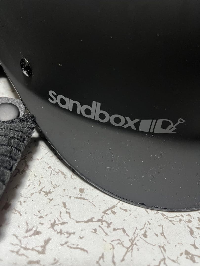 sandbox ヘルメット ツバ付き