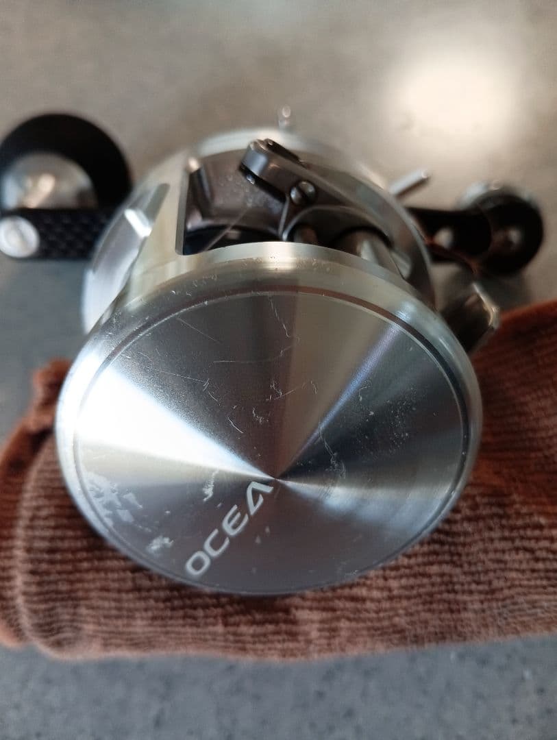 シマノ ベイトリールOCEA カルカッタ201HG　ハンドルはレアです!