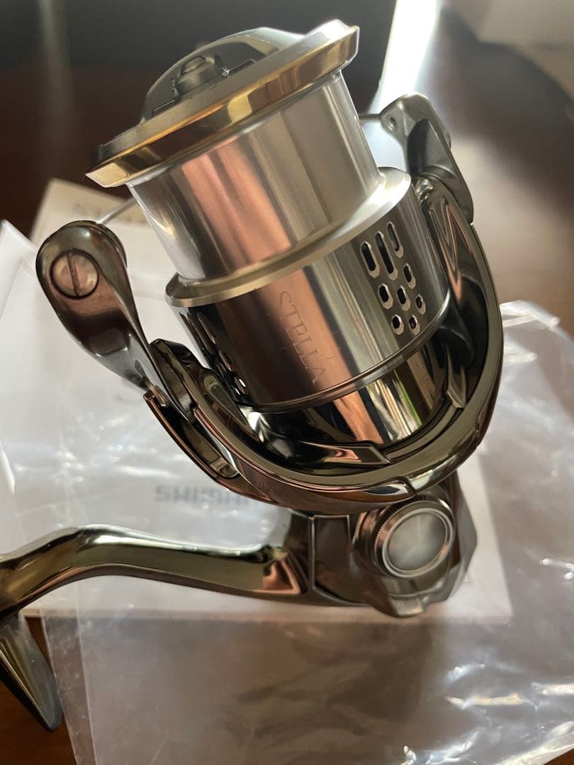 18 ステラ　C3000MHG スピニングリール STELLA 22ステラ