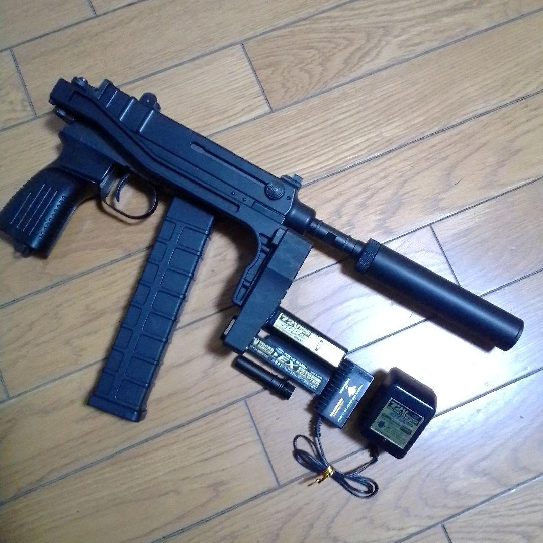 東京マルイ　電動ガン　スコーピオン Vz.61外装カスタム