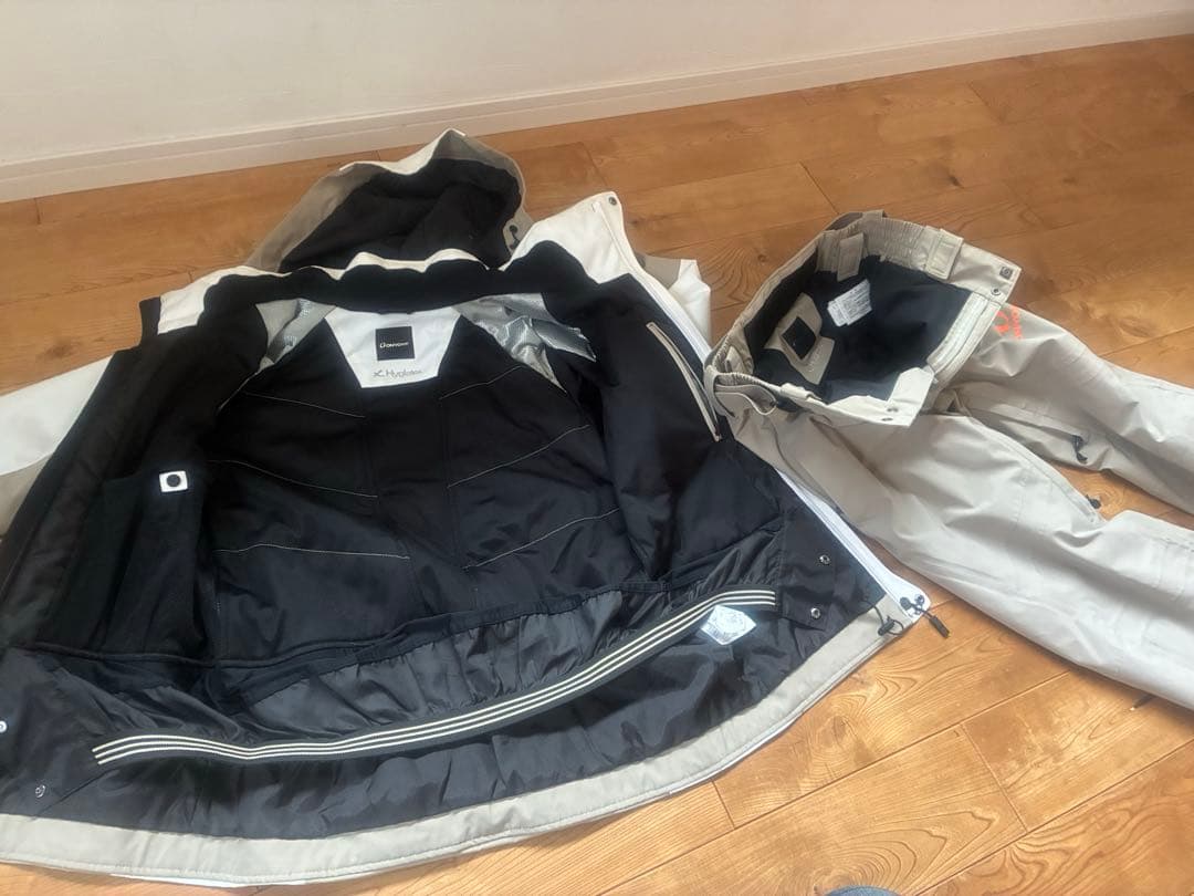 D*n様 オンヨネ　ONYONE 上下　S デサント　ゴールドウィン　ミズノ　オ