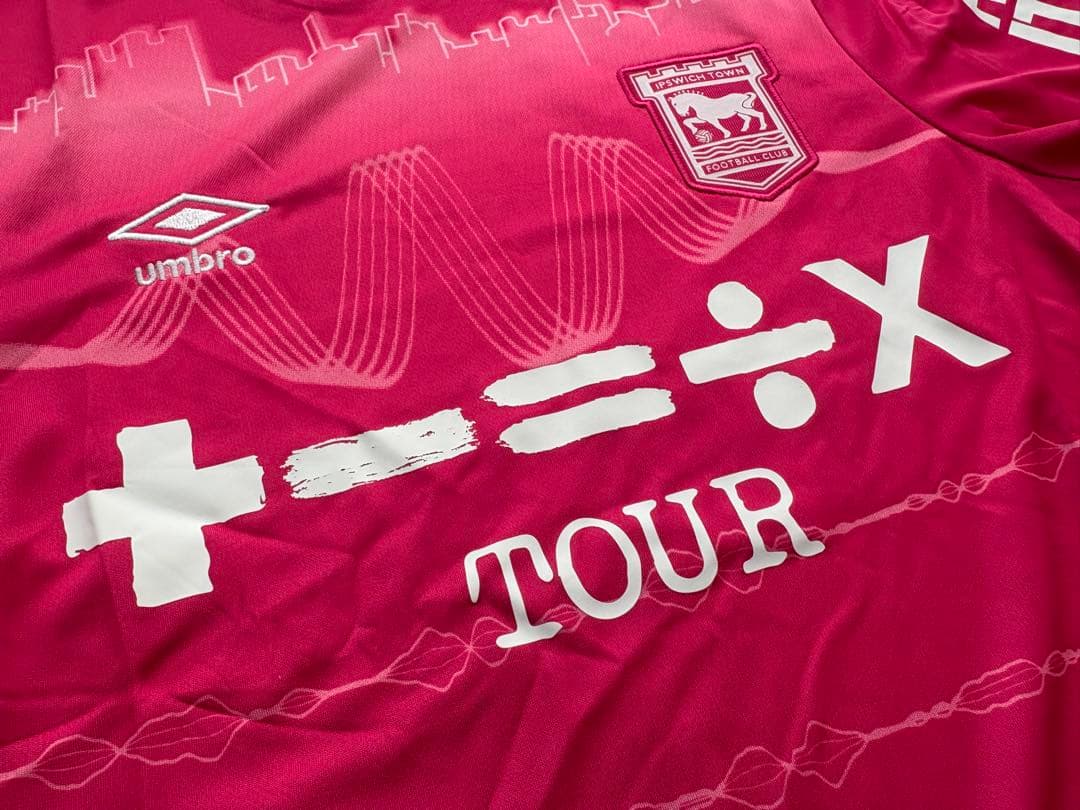 【超レア】ED SHEERAN(エドシーラン)×IPSWICH 公式ユニフォーム