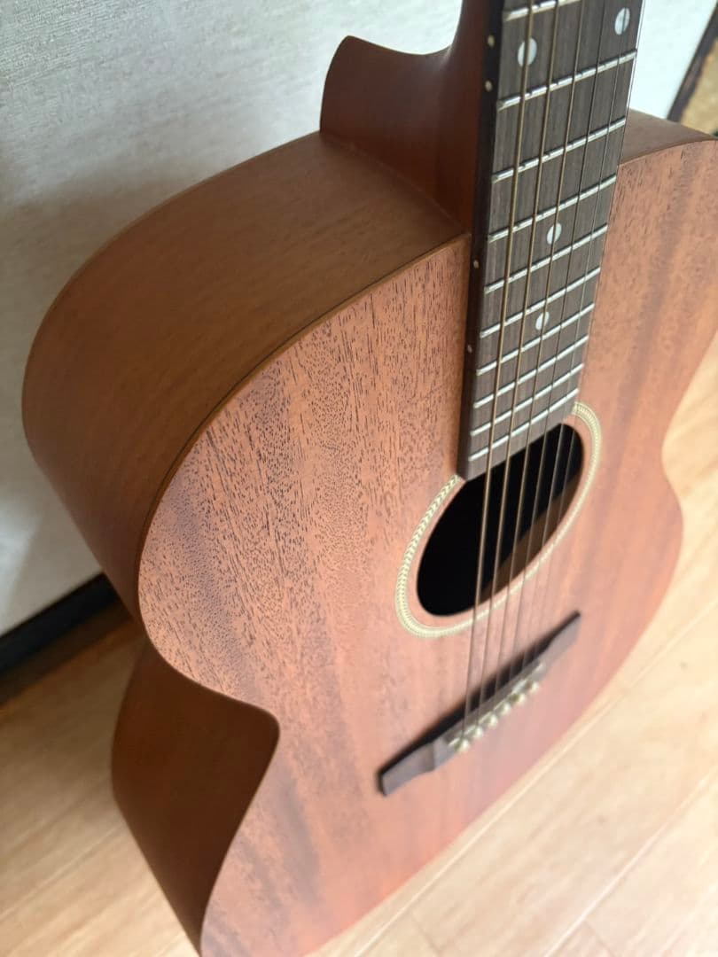 さわてつ　Syrain アコースティックギター マホガニー