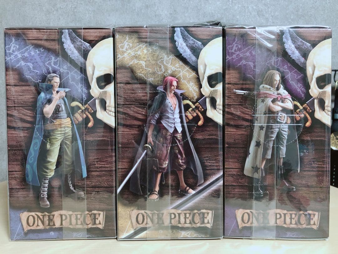 ONE PIECE DXフィギュア 赤髪海賊団セット