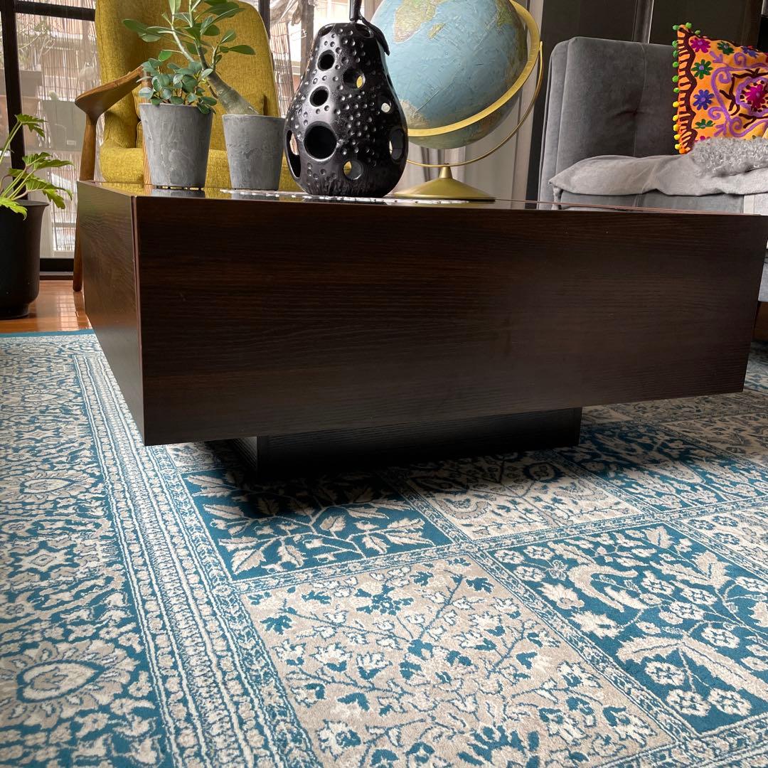 ガラスと木製の正方形センターテーブル