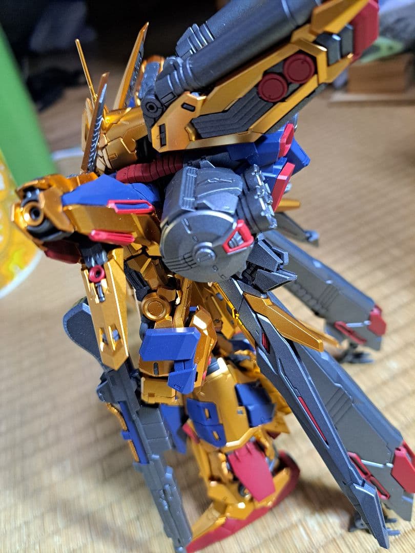 神馬模型　1/100相当　黄金武士 ダイキャストフレーム　海外製プラモデル