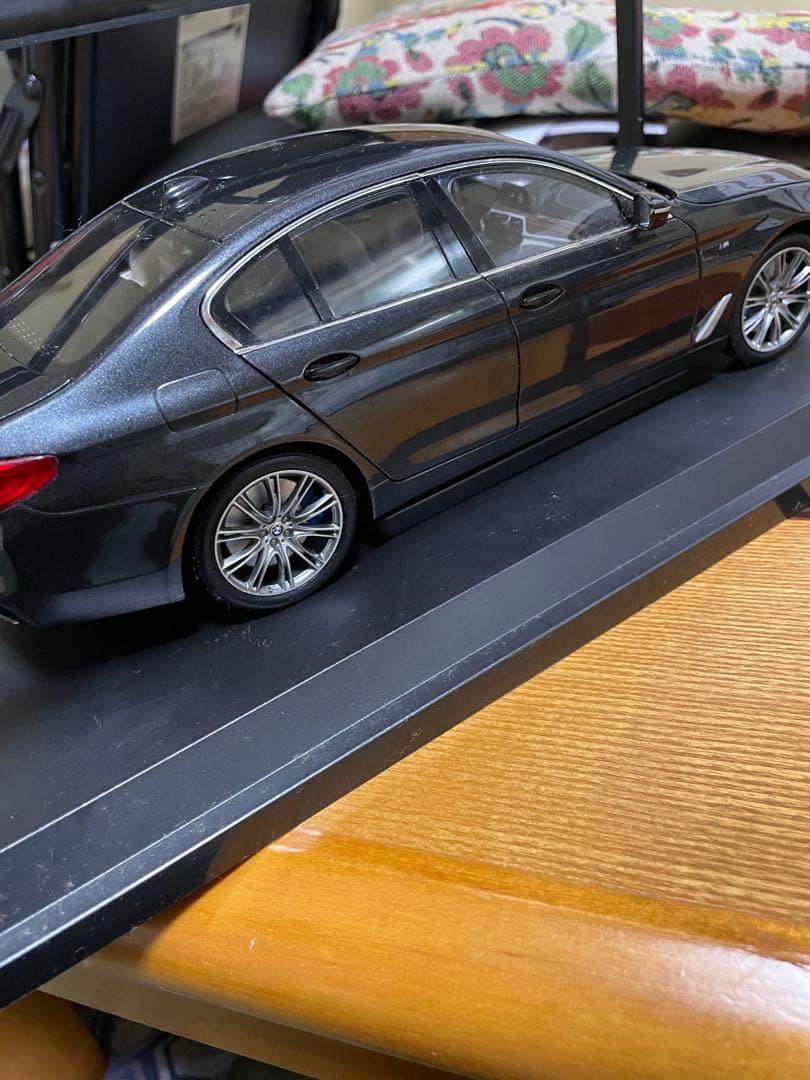 1/18ミニカー　 5 Series ミ