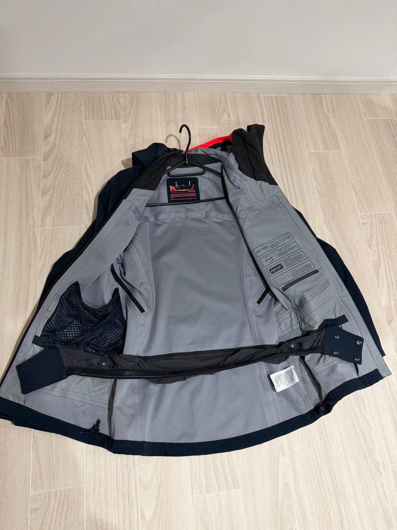 Helly Hansen Powderqueen Ullr スノーボードウェア