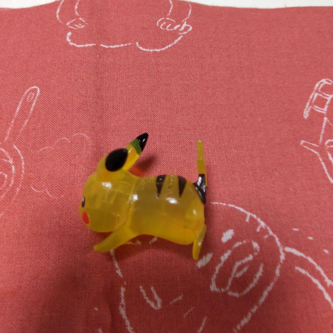 ポケモンファン　19号限定　モンコレ　ピカチュウ