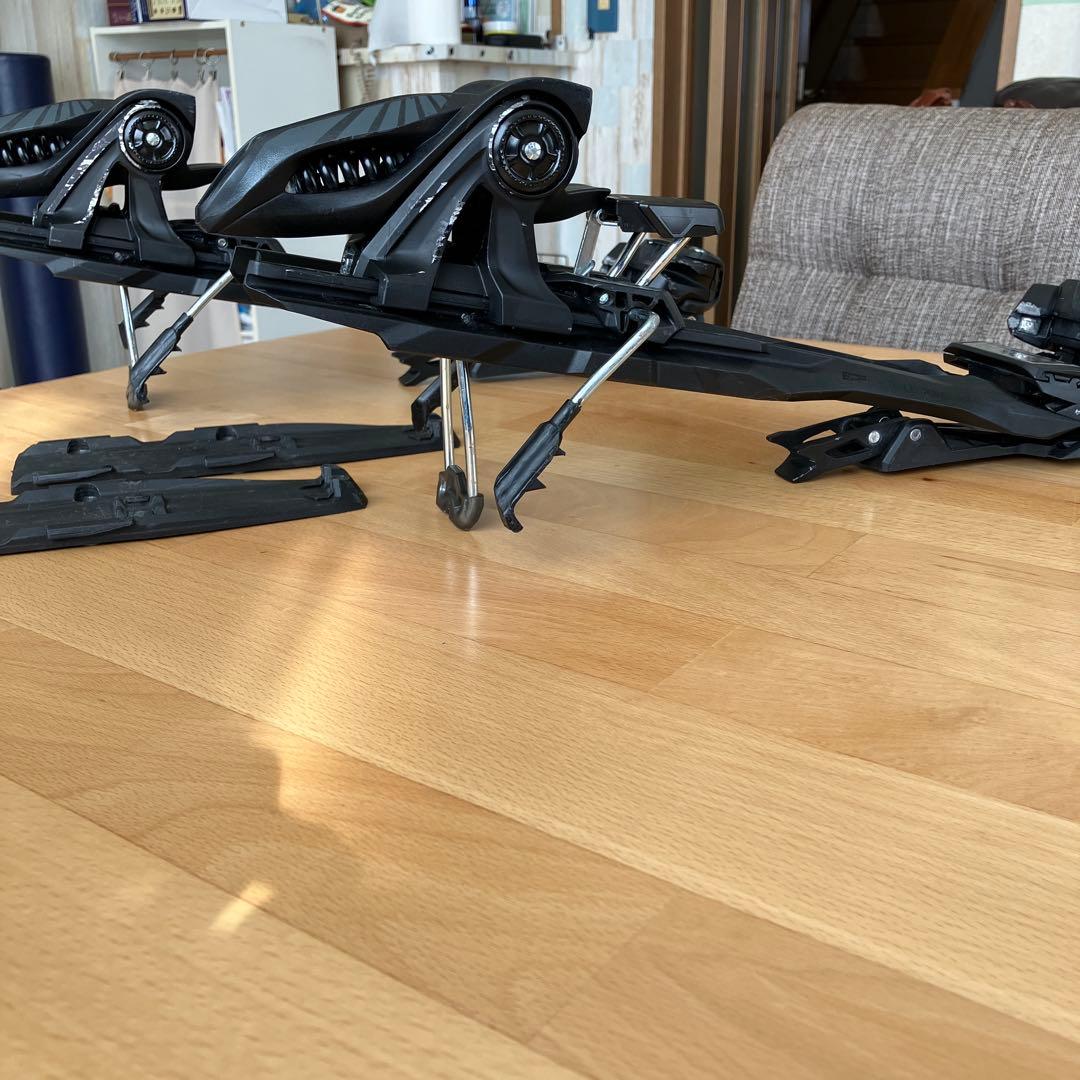 マーカー　ツアービンディング　バックカントリースキー