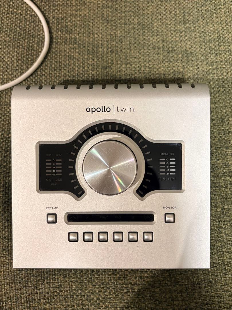 UAD Apollo Twin Solo ケーブル付き（Thunderbolt）