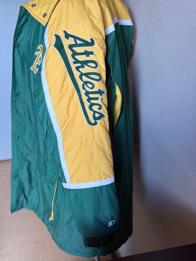 MLB メジャー　アスレチックスベンチコート　美品　みどりメンズM