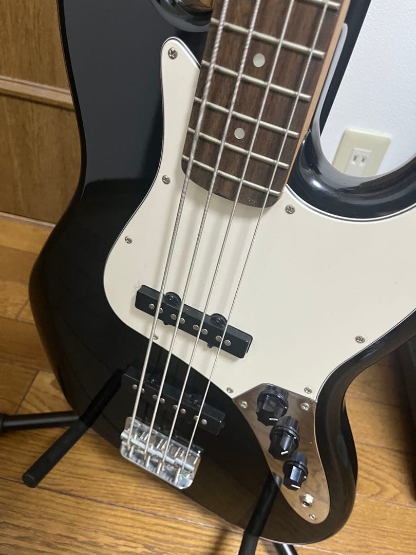 ベース Squier Jazz Bass Affinity BLACK