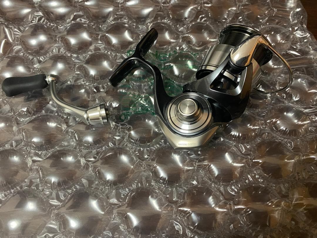 【美品】ダイワ 24 セルテート FC LT2500S