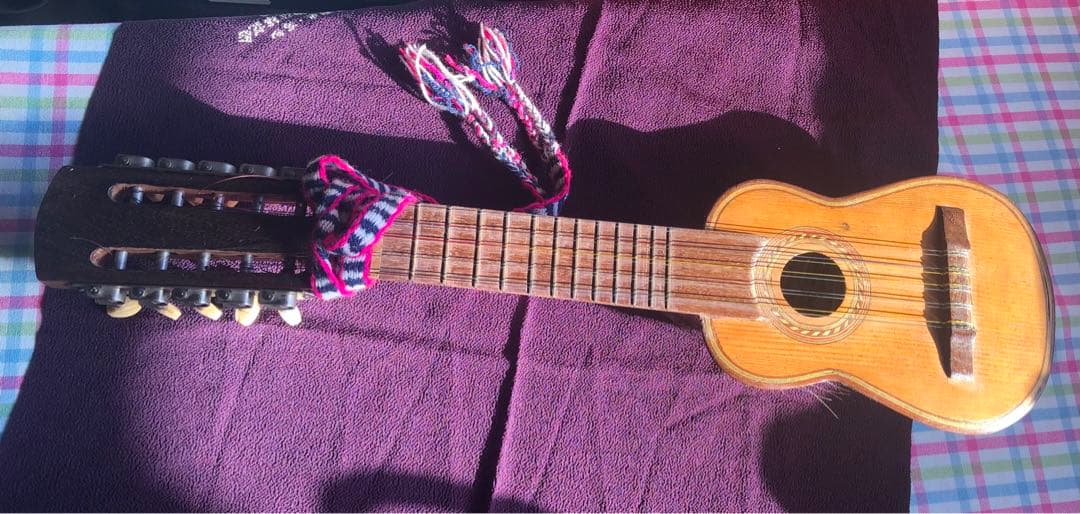 本日発送限定お値引き中 希少 マンドリン チャランゴ kirkinchu