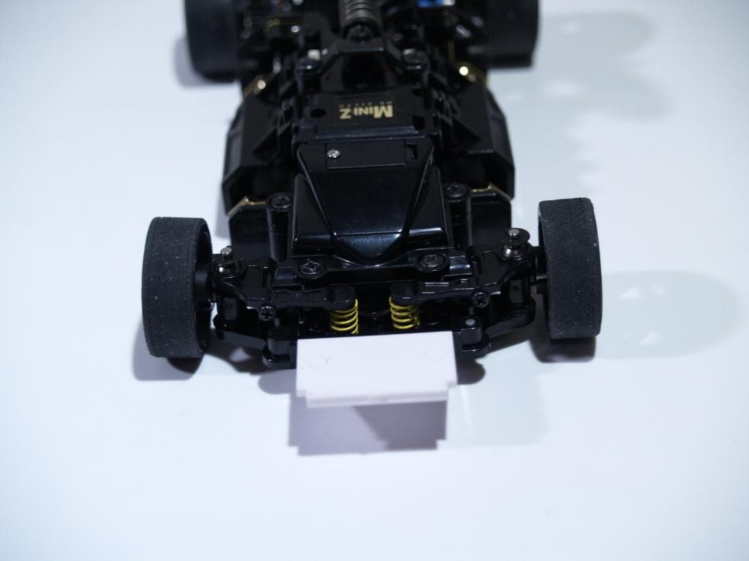 京商ミニッツMR-03 EVO シャーシ＆ボディセット マクラーレンP1 GTR