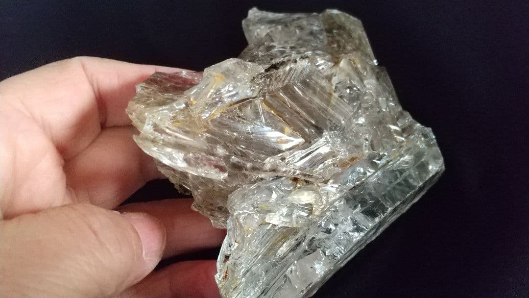 水入りエレスチャル水晶