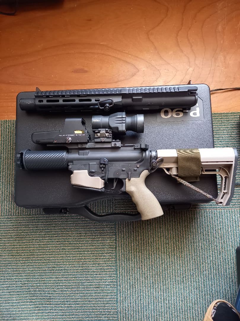 東京マルイ　MWS ショートガスガン ブラック/タン 光学機器付き　アッパー付き