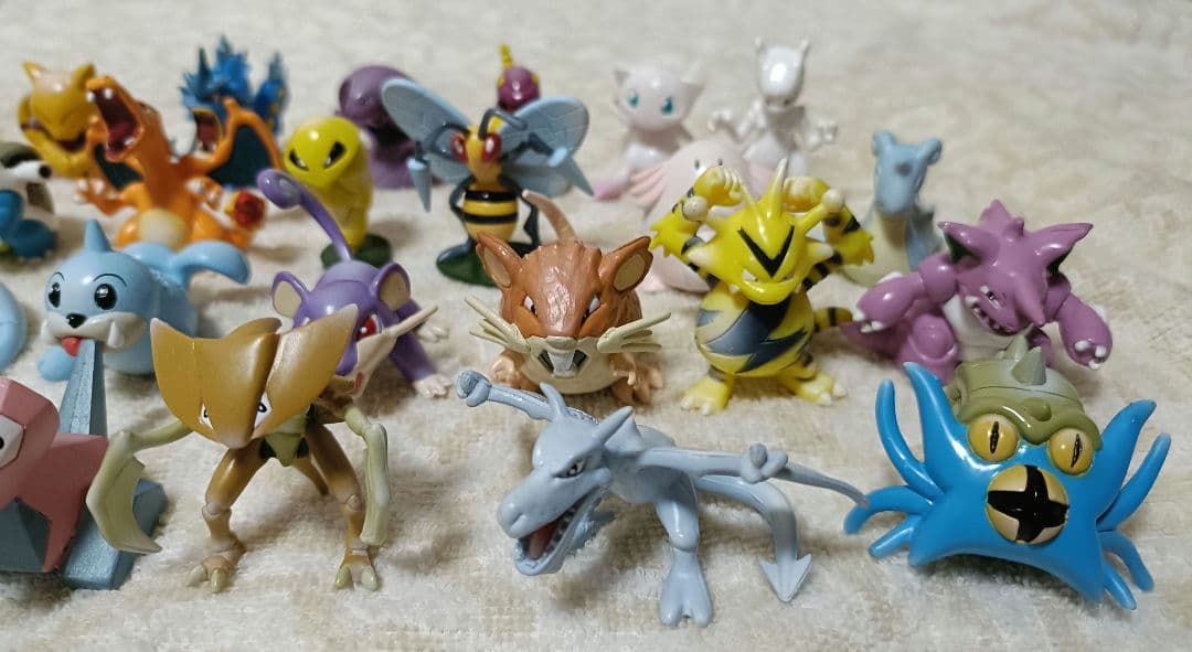ポケモン　モンコレ　初期　６２体+付属品７