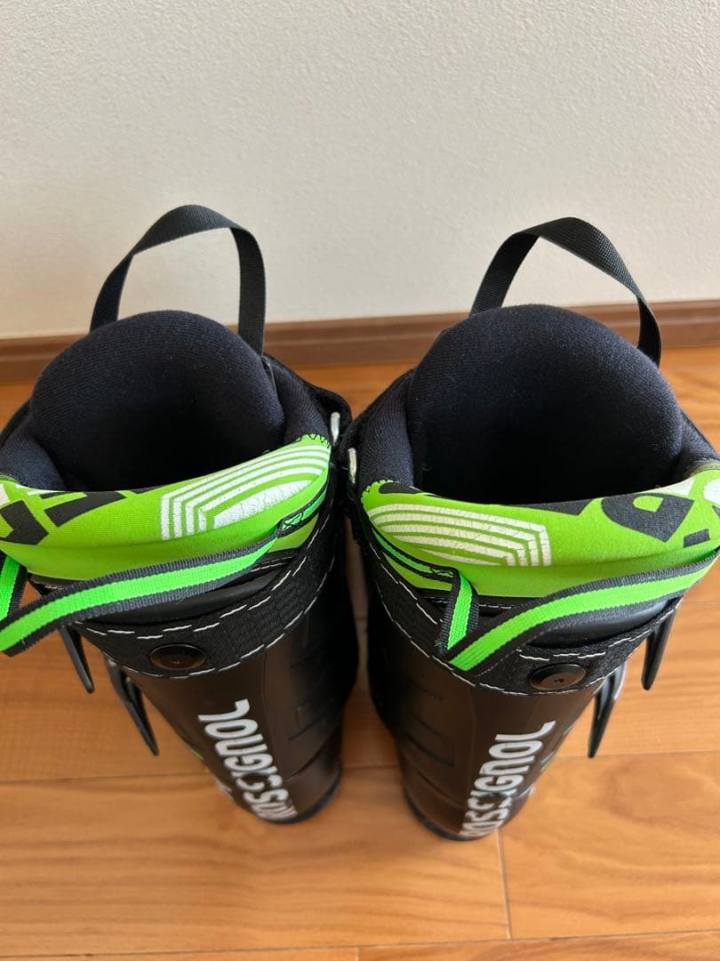 ロシニョールROSSIGNOL スキーブーツ Speed80 黒/緑26.5cm
