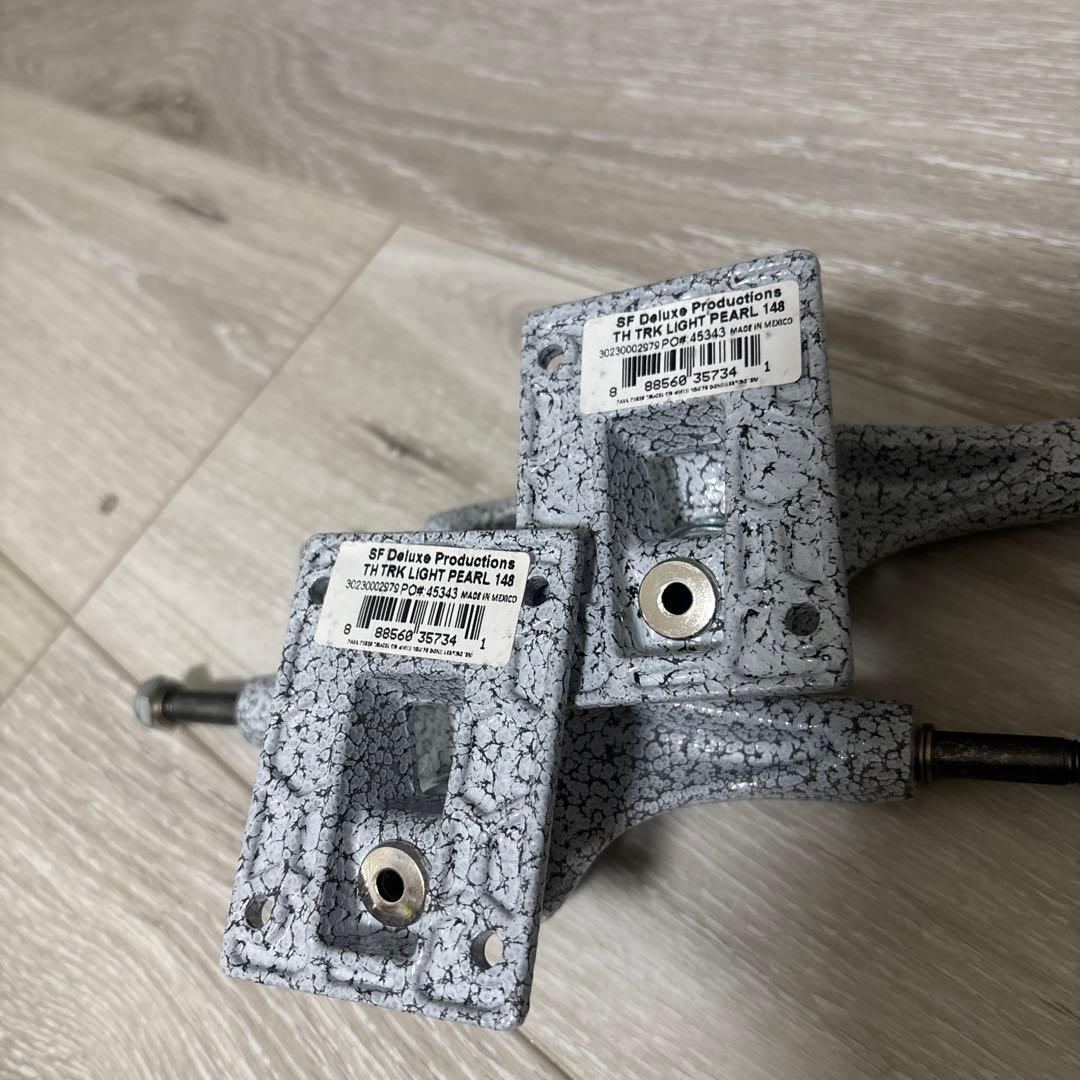 TKL LIGHTS 148 スケートボードトラック グレー