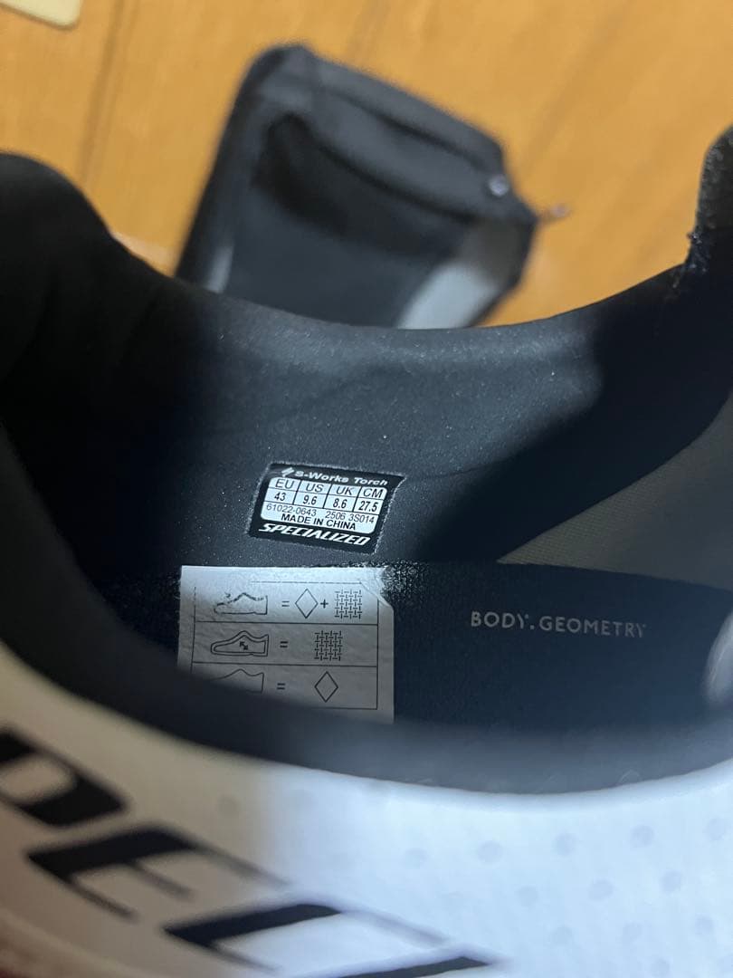 スペシャライズド　トーチ　シューズ