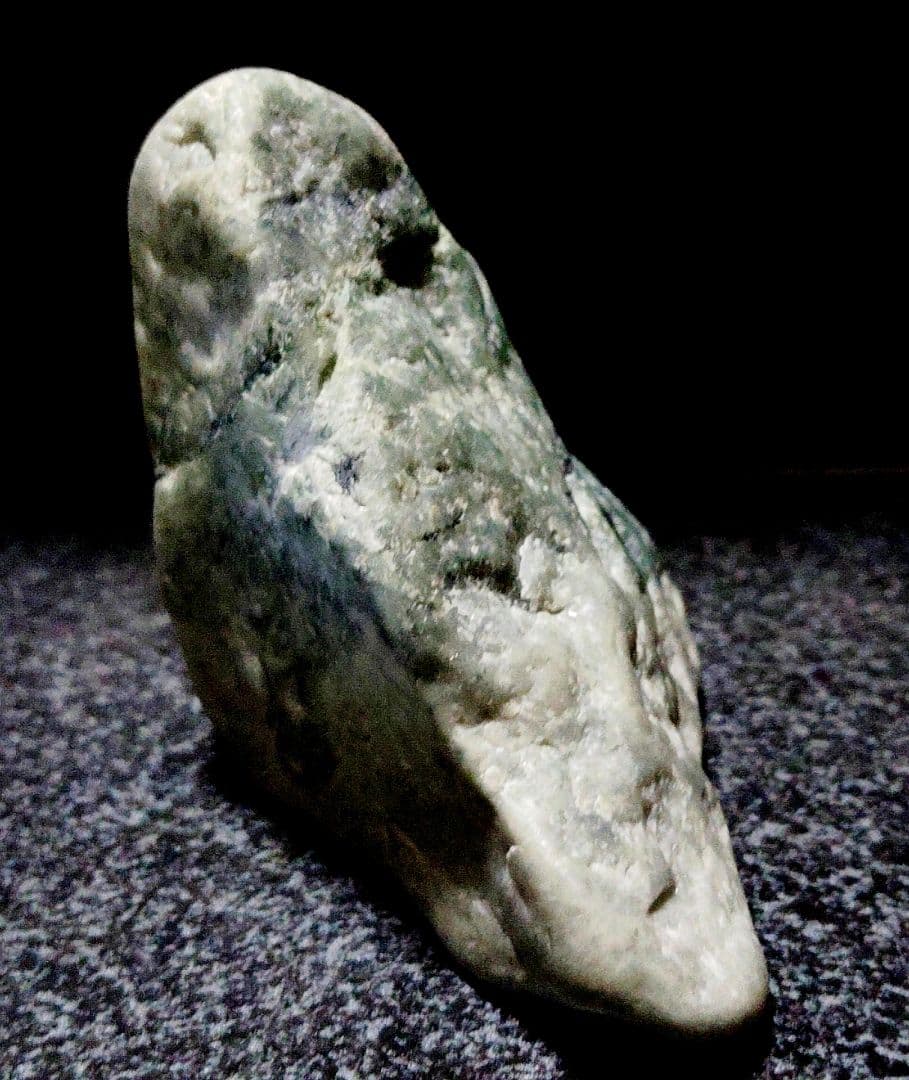 ★翡翠原石★糸魚川硬玉【小滝・川ズレ・507ｇ】