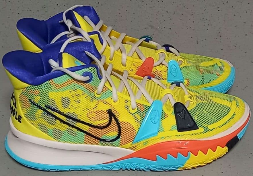 NIKE KYRIE 7 Yellow バスケットシューズ 30cm