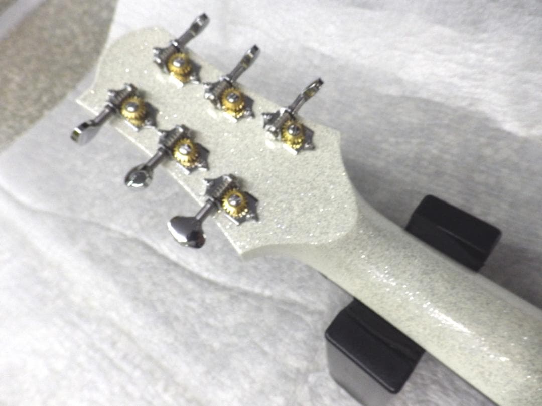 限定品　Sヤイリ　ラメ入り塗装　エレアコギター　YATK-1400EC/WHG