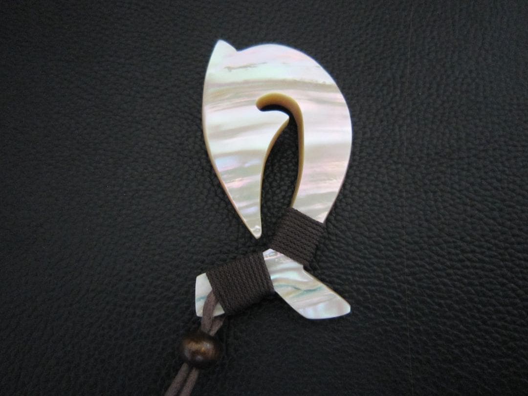 夜光貝ネックレス　特大フィッシュフック