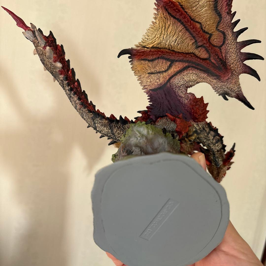 クリエイターズモデル リオレウス フィギュア