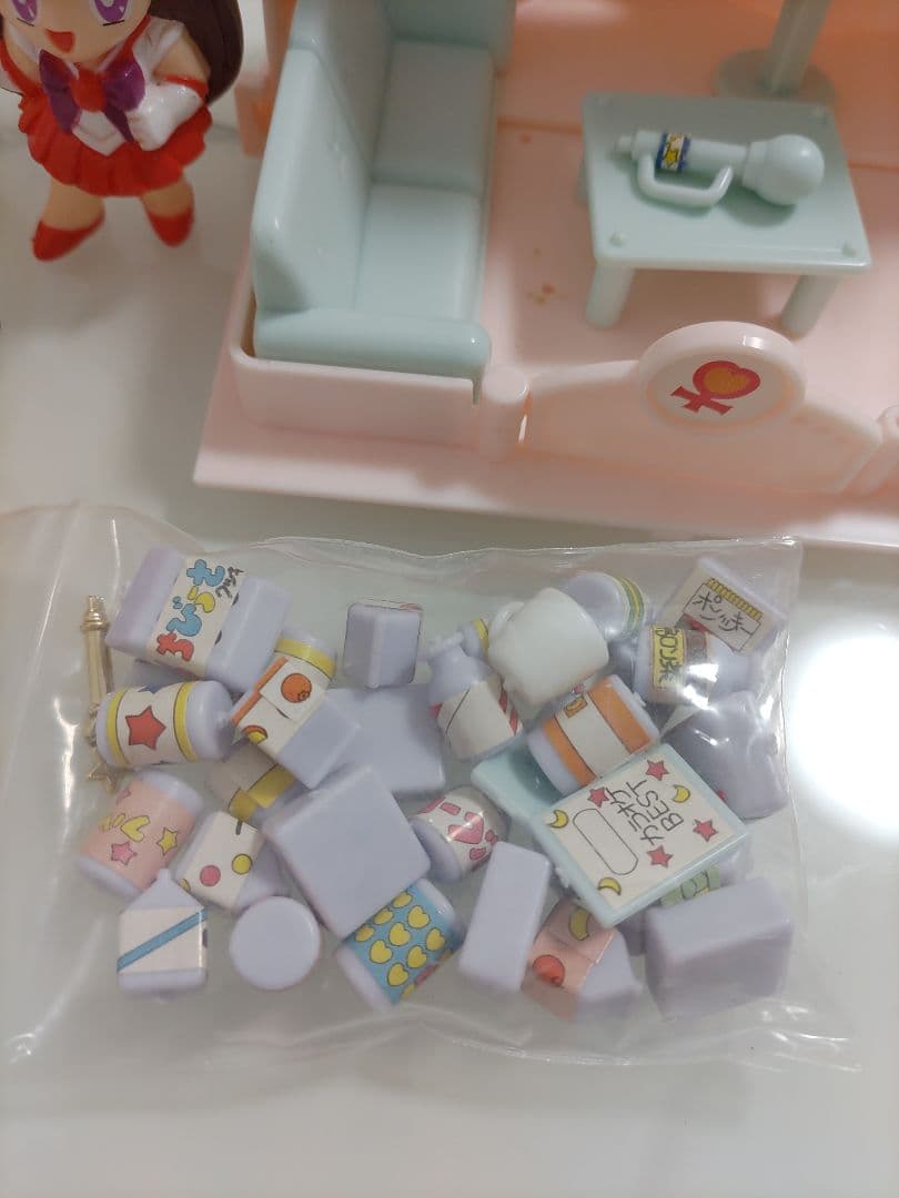 セーラームーン　キューティーパレス　当時　お城　人形　ドールハウス　フィギュア