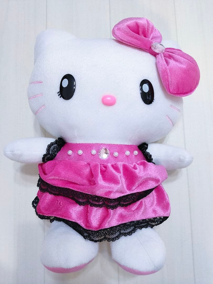 HELLOKITTY 特大ぬいぐるみ USJ限定 ユニバーサルスタジオジャパン