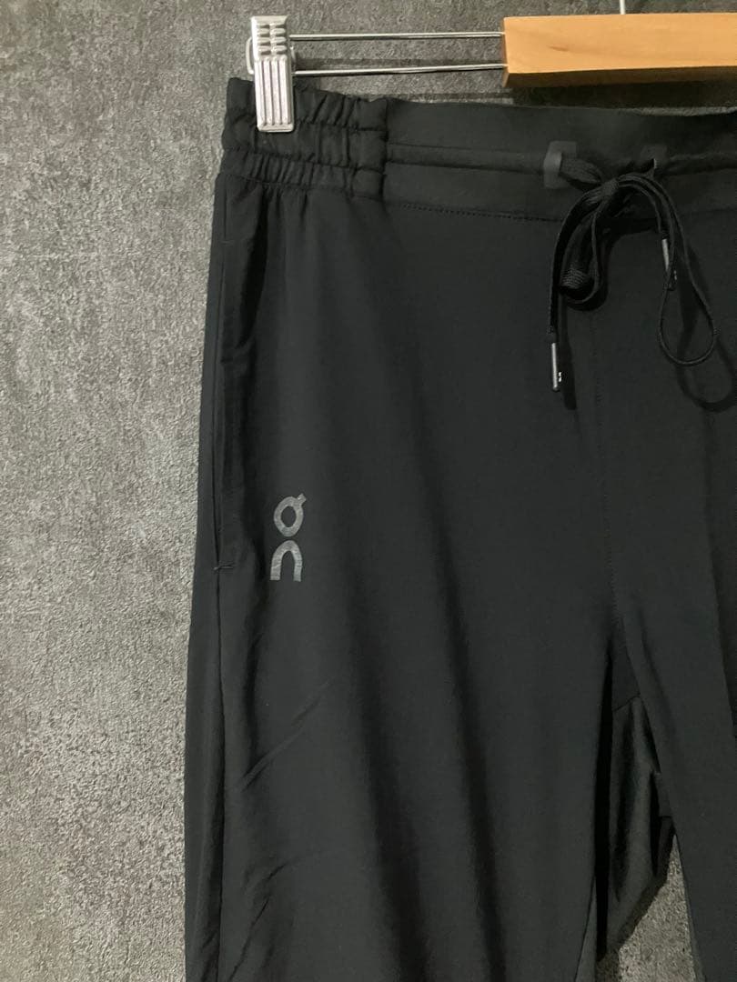 オン On ランニングパンツ Running Pants Black Mサイズ