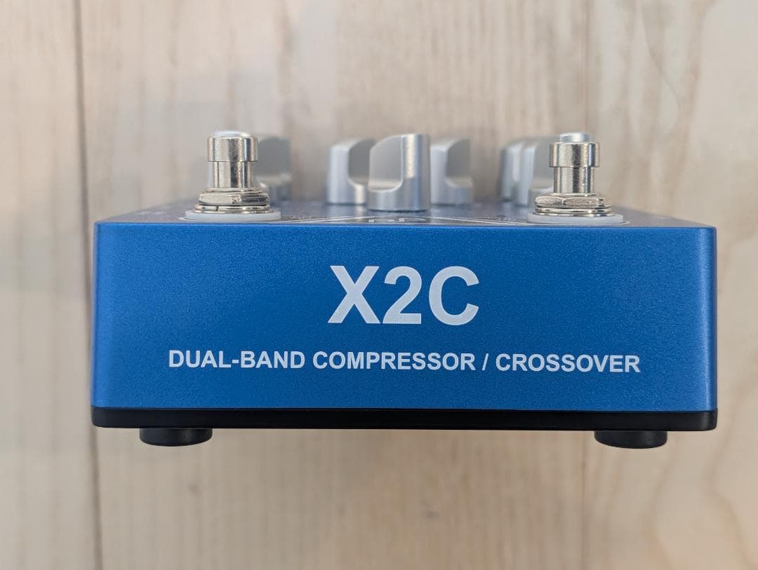 PHIL JONES BASS X2C 多機能デュアルバンド・コンプレッサー