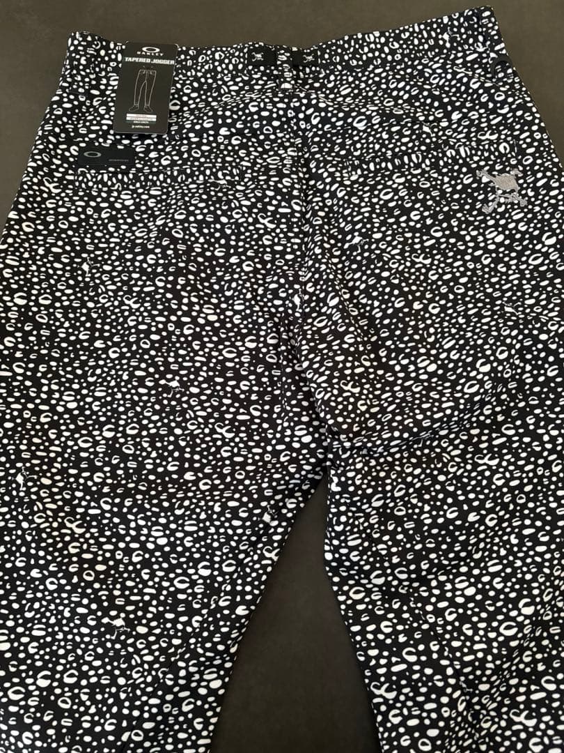 【新品】オークリー　OAKLEY ゴルフ　パンツ　スカル　ゴルフウェア