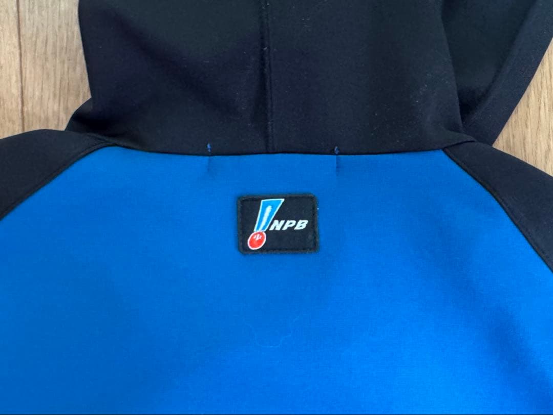 希少品 NPB記録保持者 宮西尚生実使用パーカー