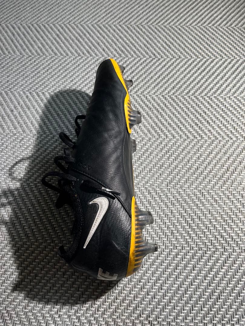 Nike Phantom ブラックスパイク※早い者勝ち