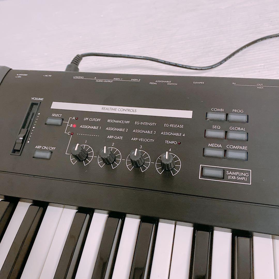 KORG TR61 シンセサイザー 61鍵盤