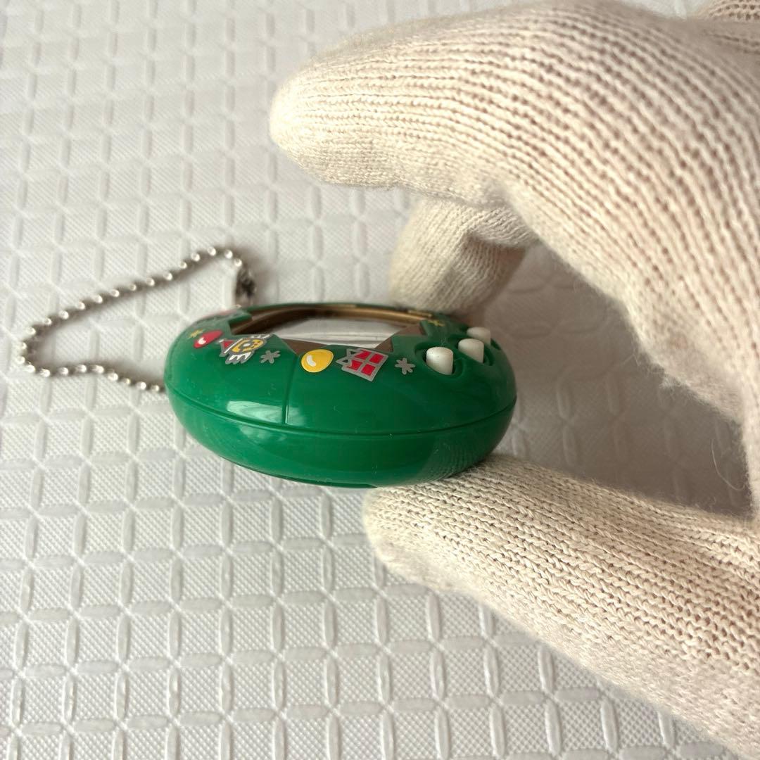 サンタクロっちのたまごっち 緑