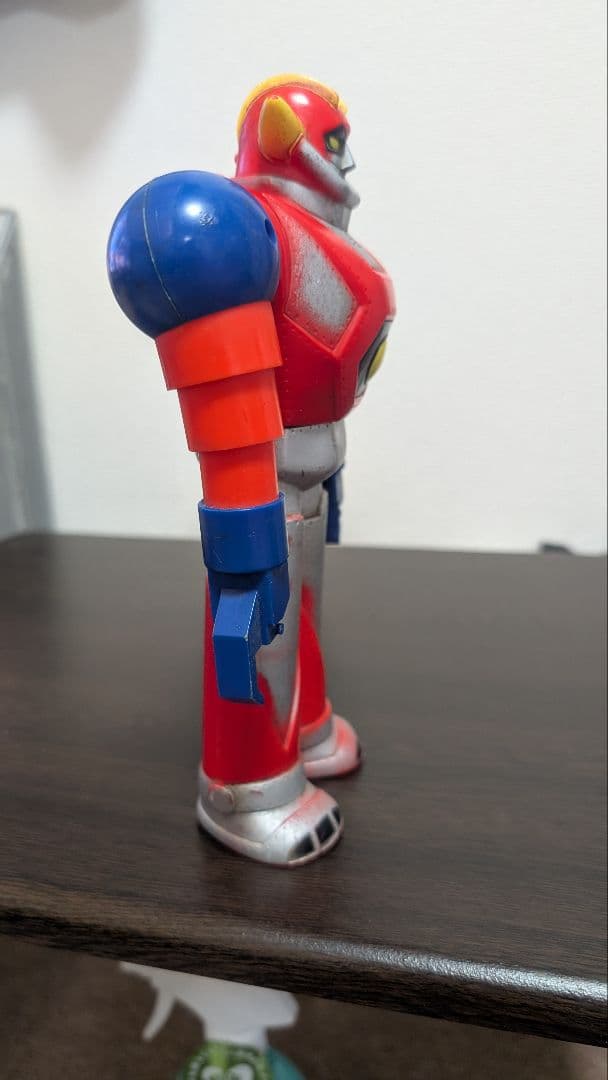 カ*ズ様 UFO戦士ダイアポロンのソフビ人形