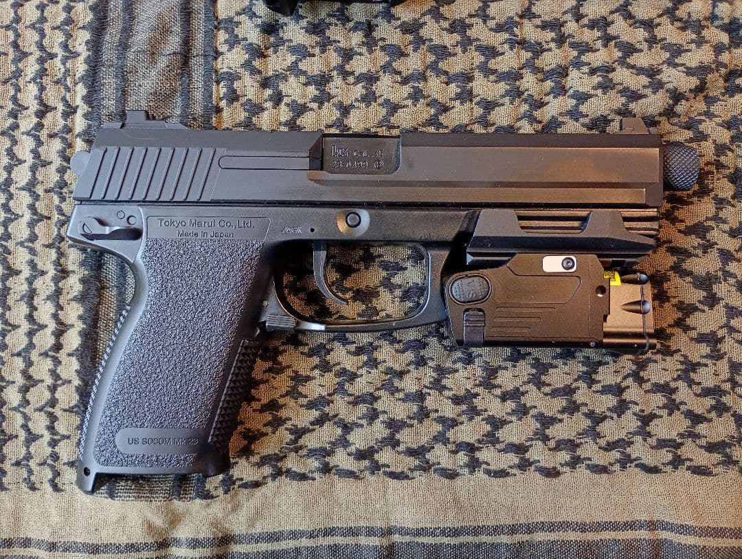 東京マルイsocom mk23 +マガジン、ホルスター等