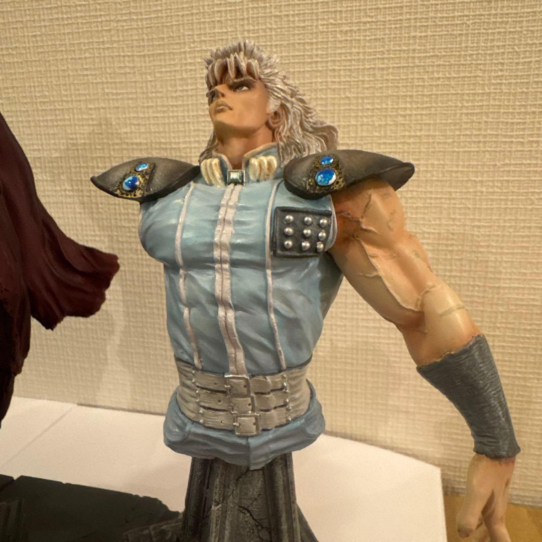 海洋堂　北斗の拳 胸像 フィギュア ポリストーン製塗装済み完成品