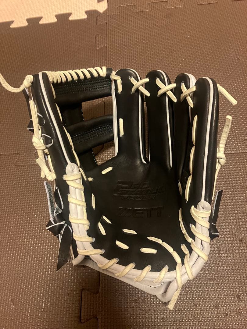 ゼットプロステイタス、軟式内野手用グローブ 吉川尚輝モデル　246型