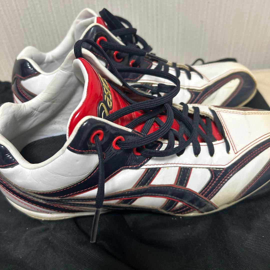 asics スパイク ホワイト/ネイビー/レッド