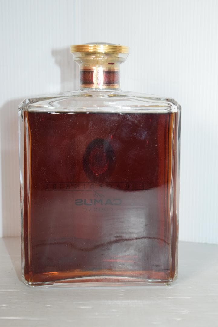 未開栓 CAMUS EXTRAORDINAIRE カミュ コニャック 700ml