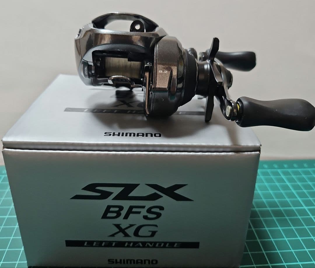 美品！ SHIMANO 25 SLX BFS XG 左ハンドル ベイトリール
