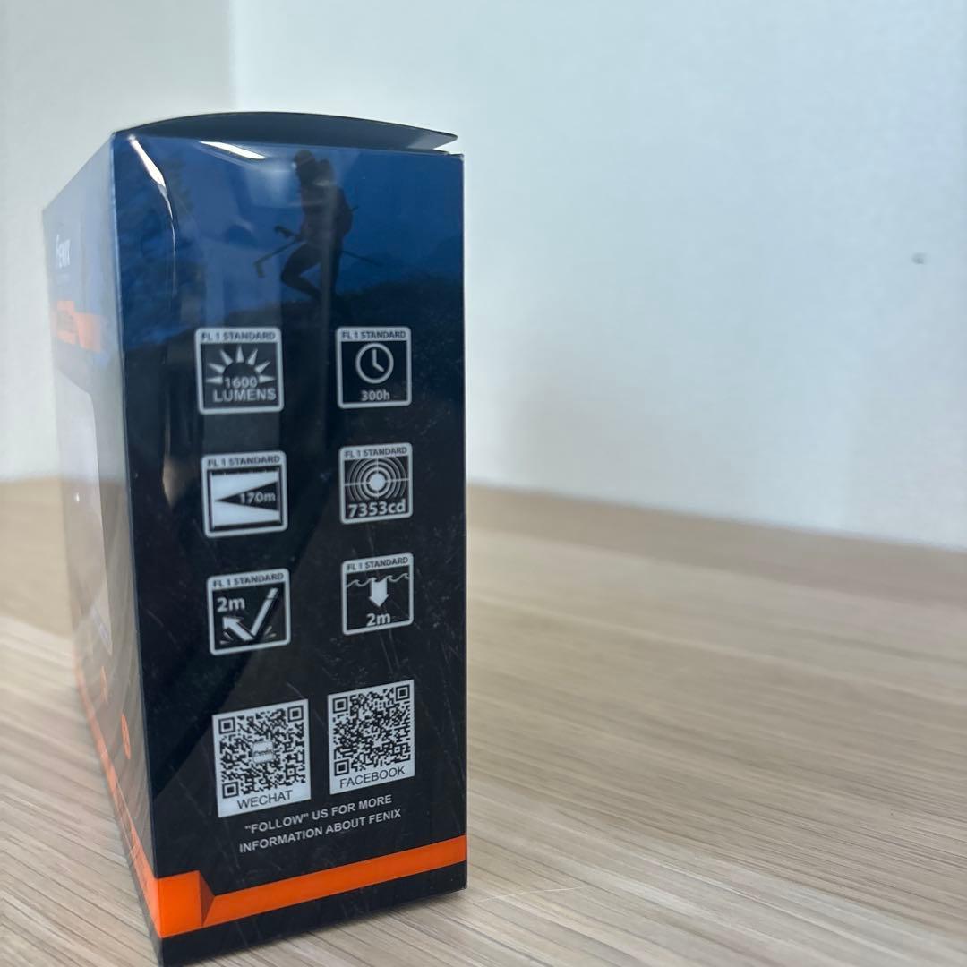 新品未使用 FENIX ヘッドライト