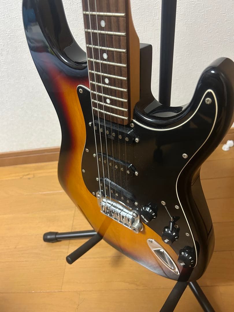 な*け様 G&L Legacy ストラトキャスター
